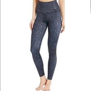 Beyond Yoga Leopard High Waisted 7/8 Yoga Leggings